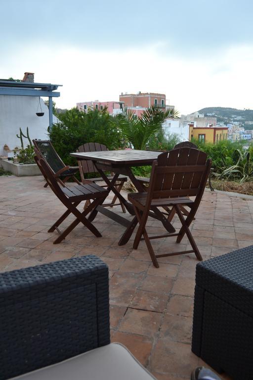 Casa Carmela Bed and Breakfast Ponza Kamer foto