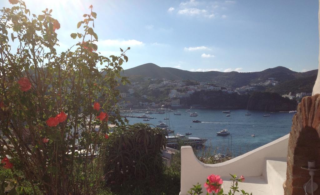 Casa Carmela Bed and Breakfast Ponza Buitenkant foto