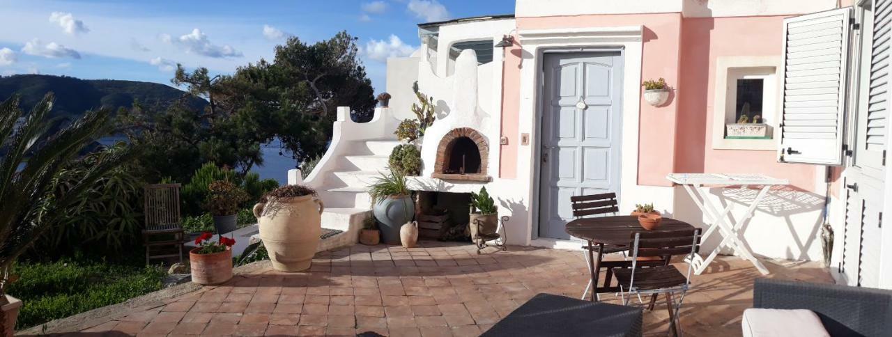 Casa Carmela Bed and Breakfast Ponza Buitenkant foto
